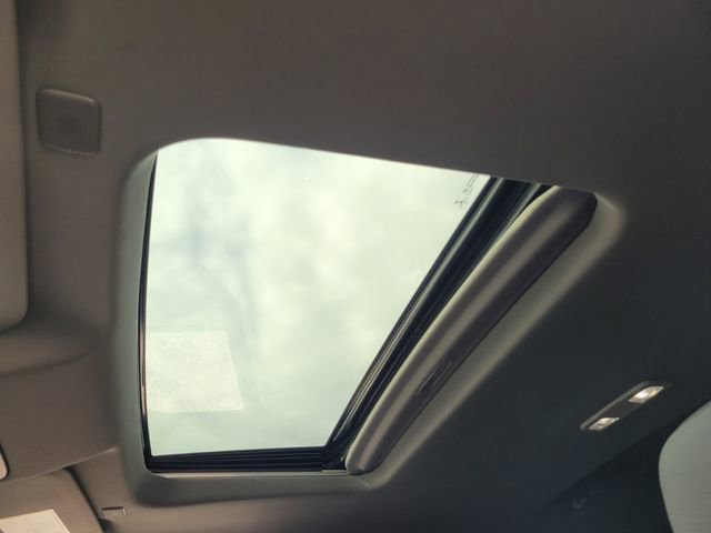 Used 2022 GMC Sierra 3500 Denali w/ Denali Black Diamond Edition image 21