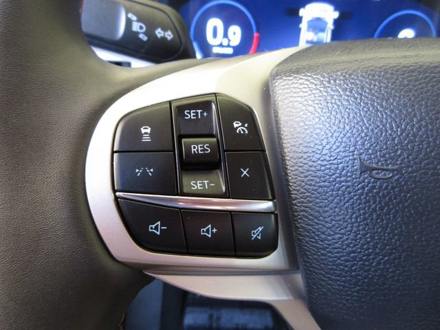 Certified 2025 Ford Explorer Active w/ Active Comfort Package RWD image 15