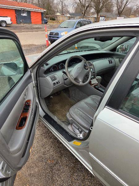 Used 2001 Toyota Avalon XL FWD image 6