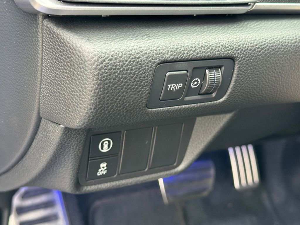 Used 2022 Honda Accord Sport image 12