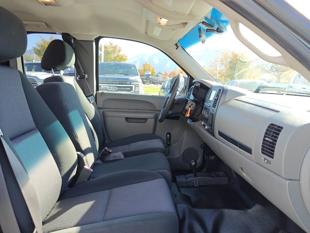 Used 2013 Chevrolet Silverado 1500 W/T image 26