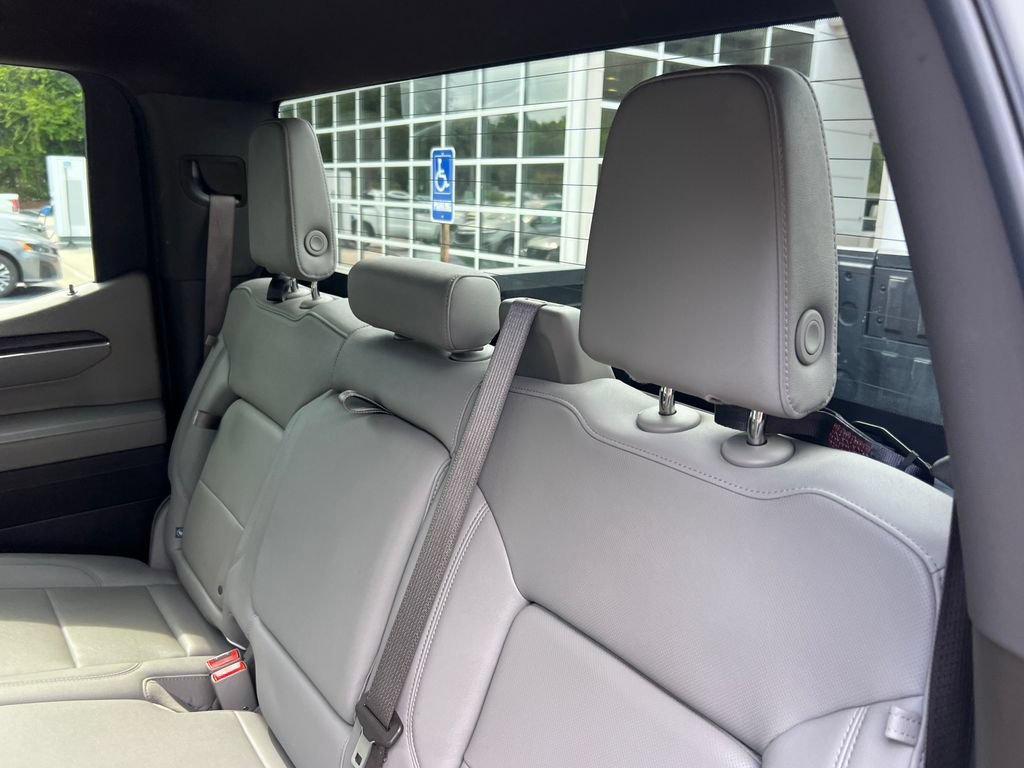 Used 2025 GMC Sierra 1500 SLT RWD image 16