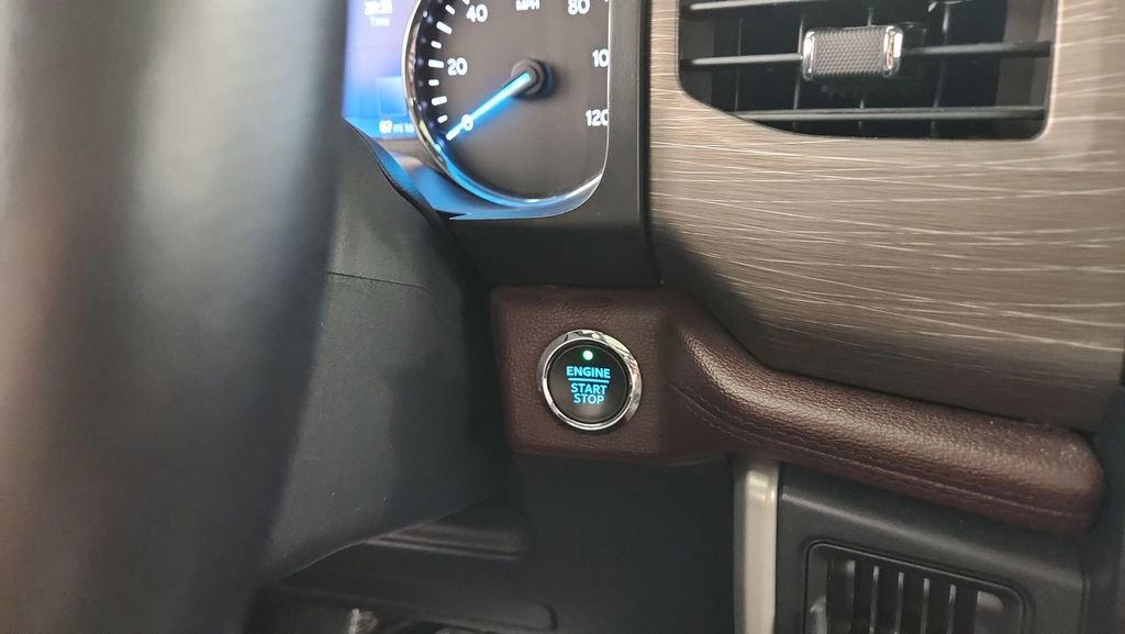 Used 2022 Ford Expedition Max Limited image 23