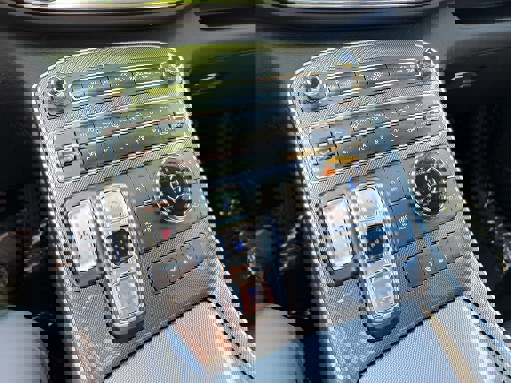 Used 2023 Hyundai Santa Fe SEL image 15