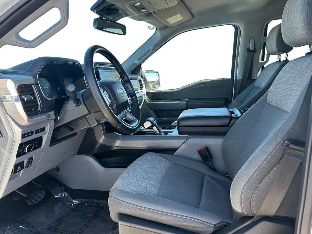 Used 2023 Ford F150 Lightning XLT image 10