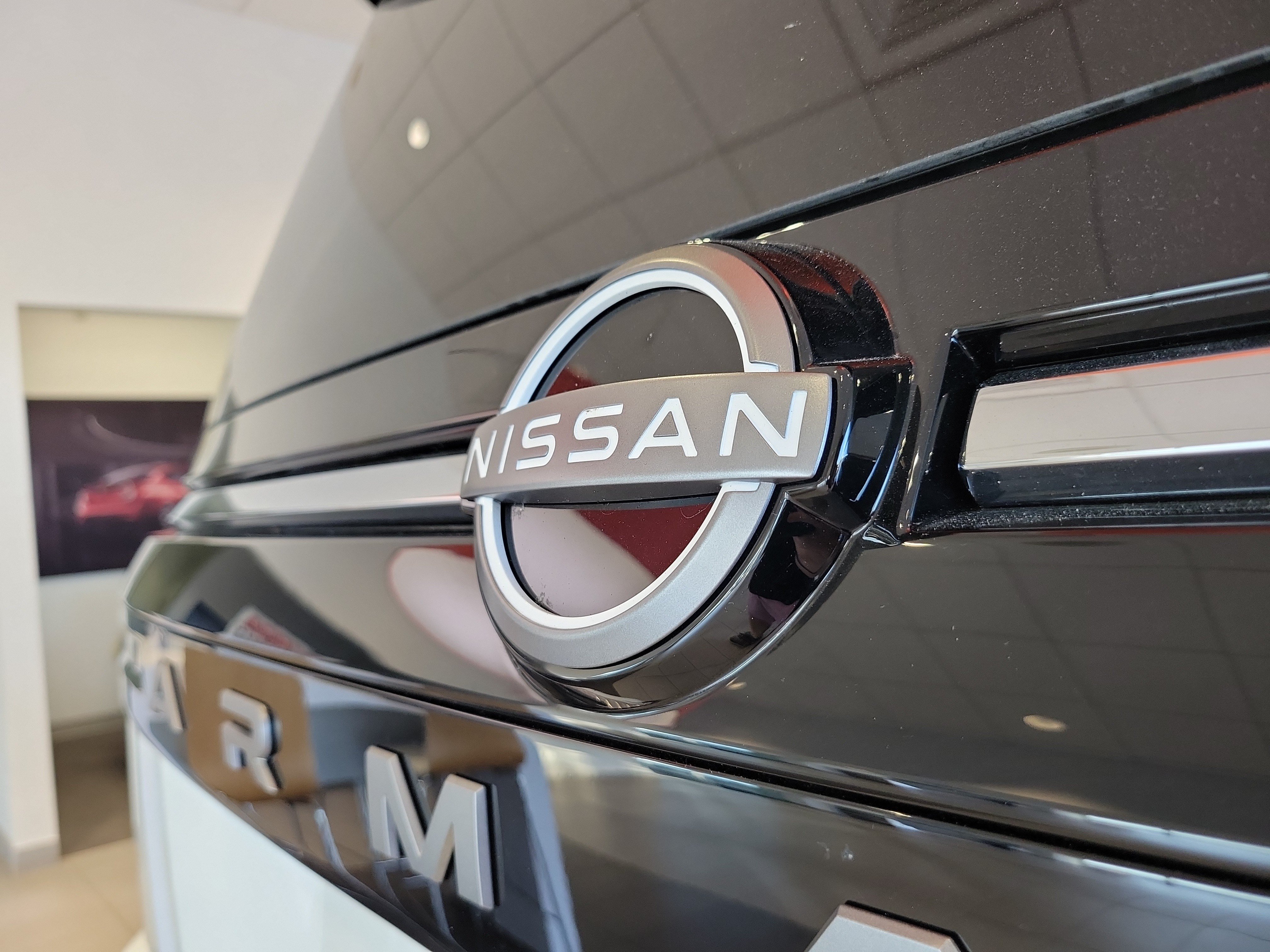 New 2026 Nissan Armada SL w/ Captain's Chari Seat Package RWD image 8