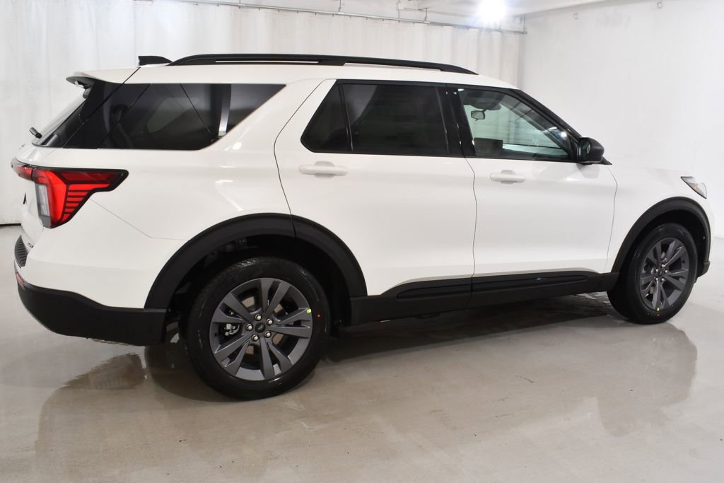 New 2026 Ford Explorer Active w/ Active Comfort Package AWD/4WD image 11
