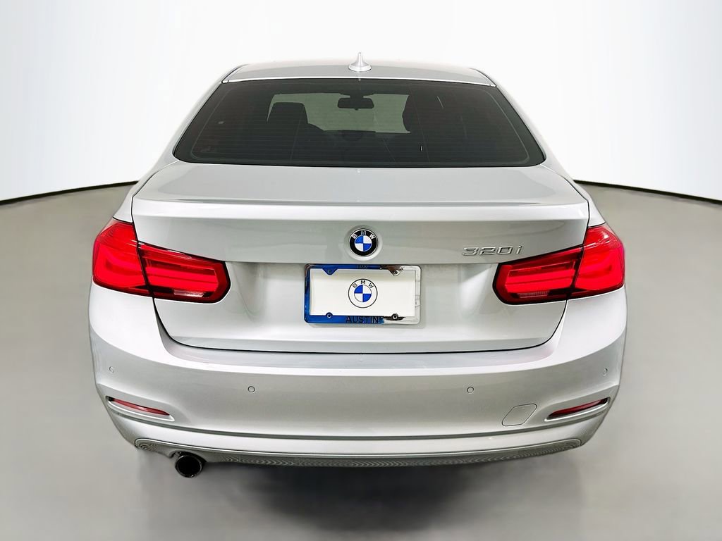 Used 2016 BMW 320i Sedan RWD image 6