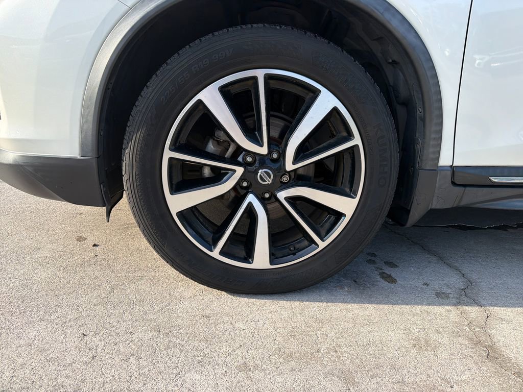 Used 2018 Nissan Rogue SL w/ Premium Package FWD image 17