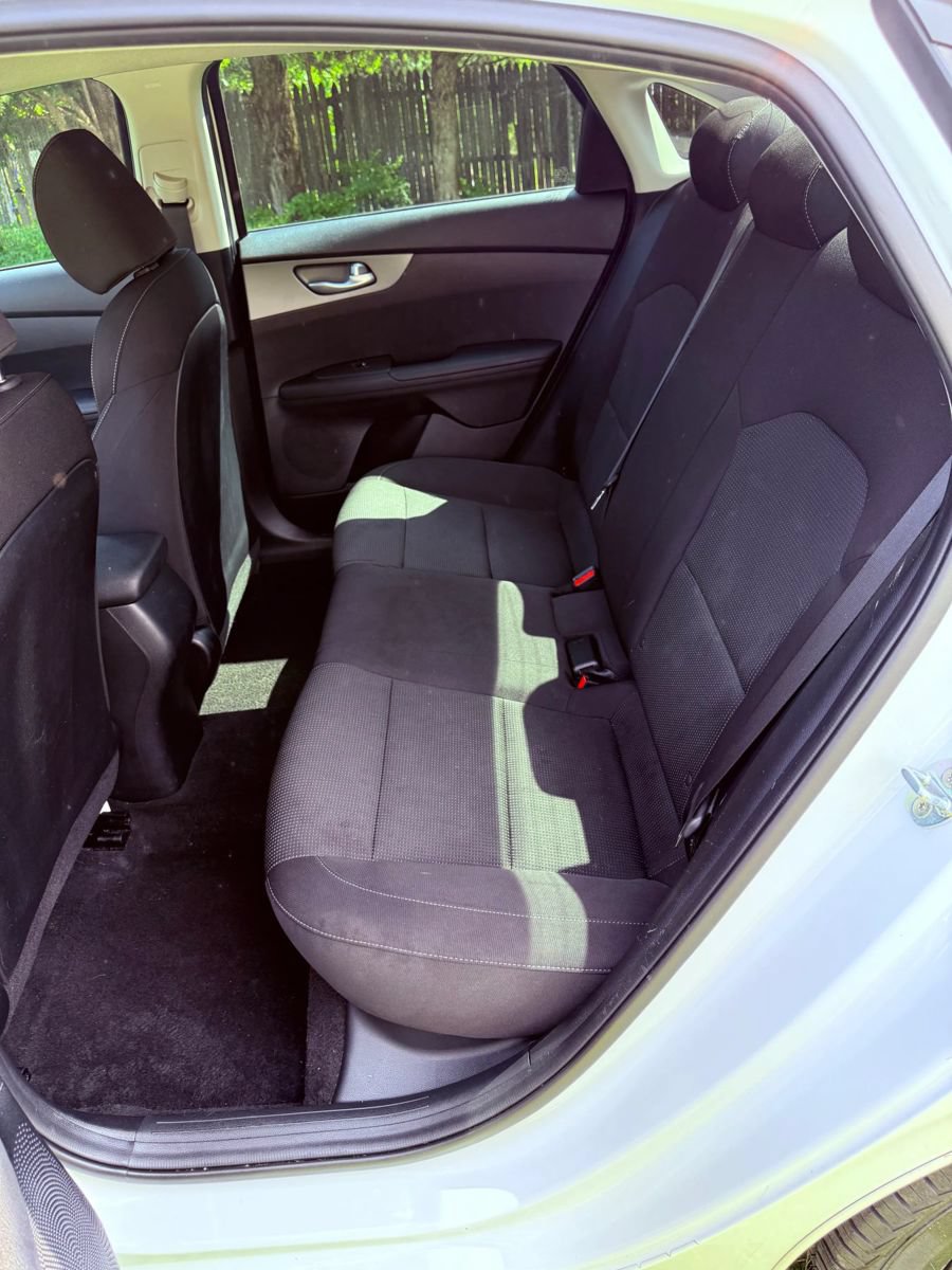 Used 2019 Kia Forte LXS FWD image 9