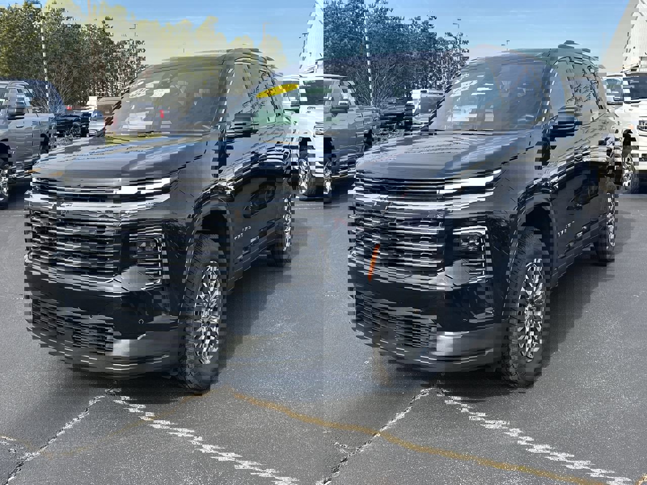 New 2025 Chevrolet Traverse LT w/ Enhanced Driving Package image 4