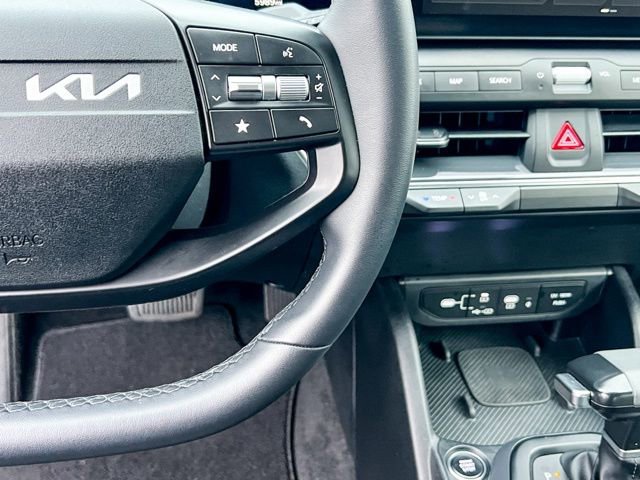 Certified 2025 Kia K4 EX image 22