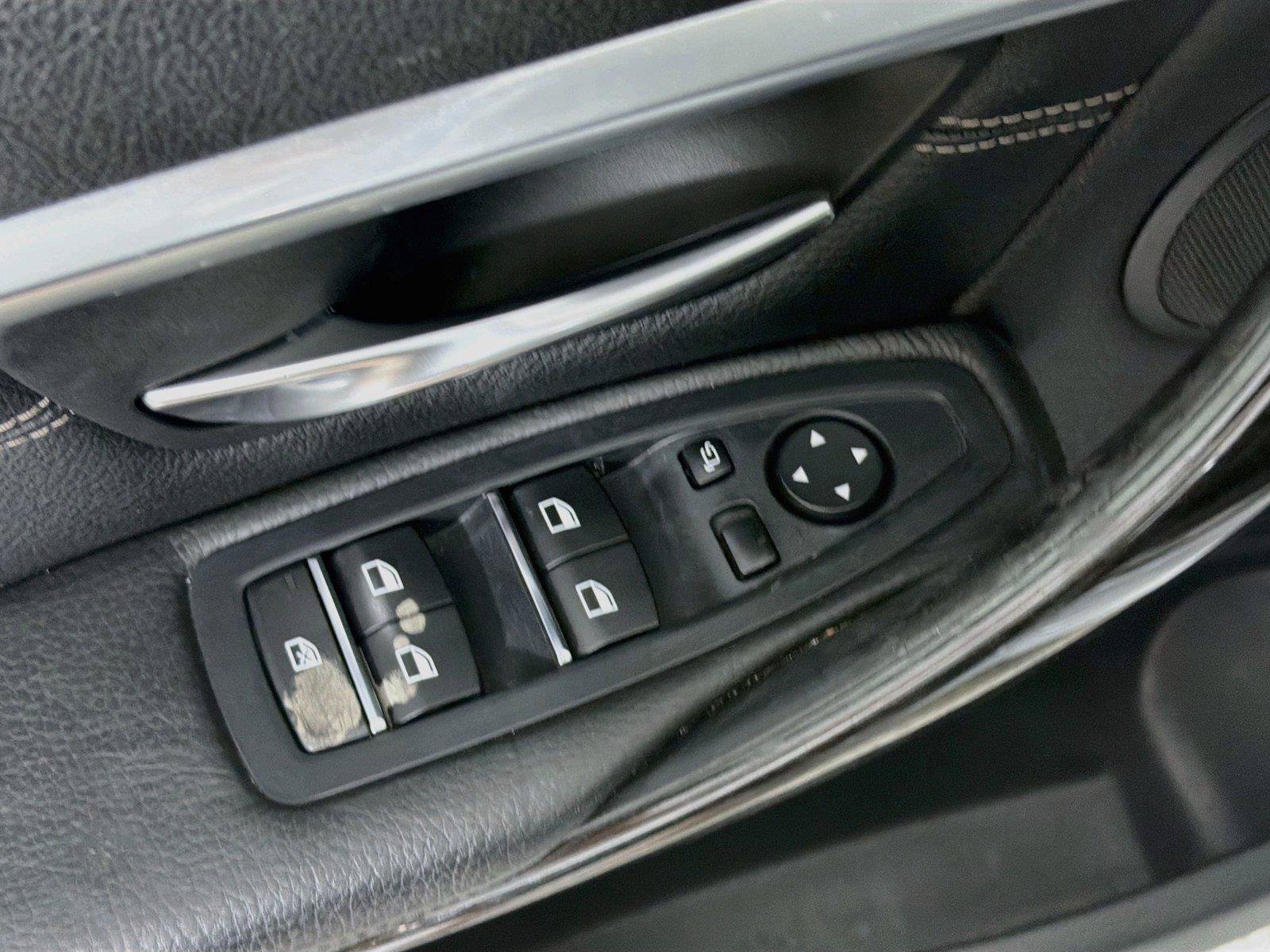 Used 2016 BMW 328i Sedan RWD image 18