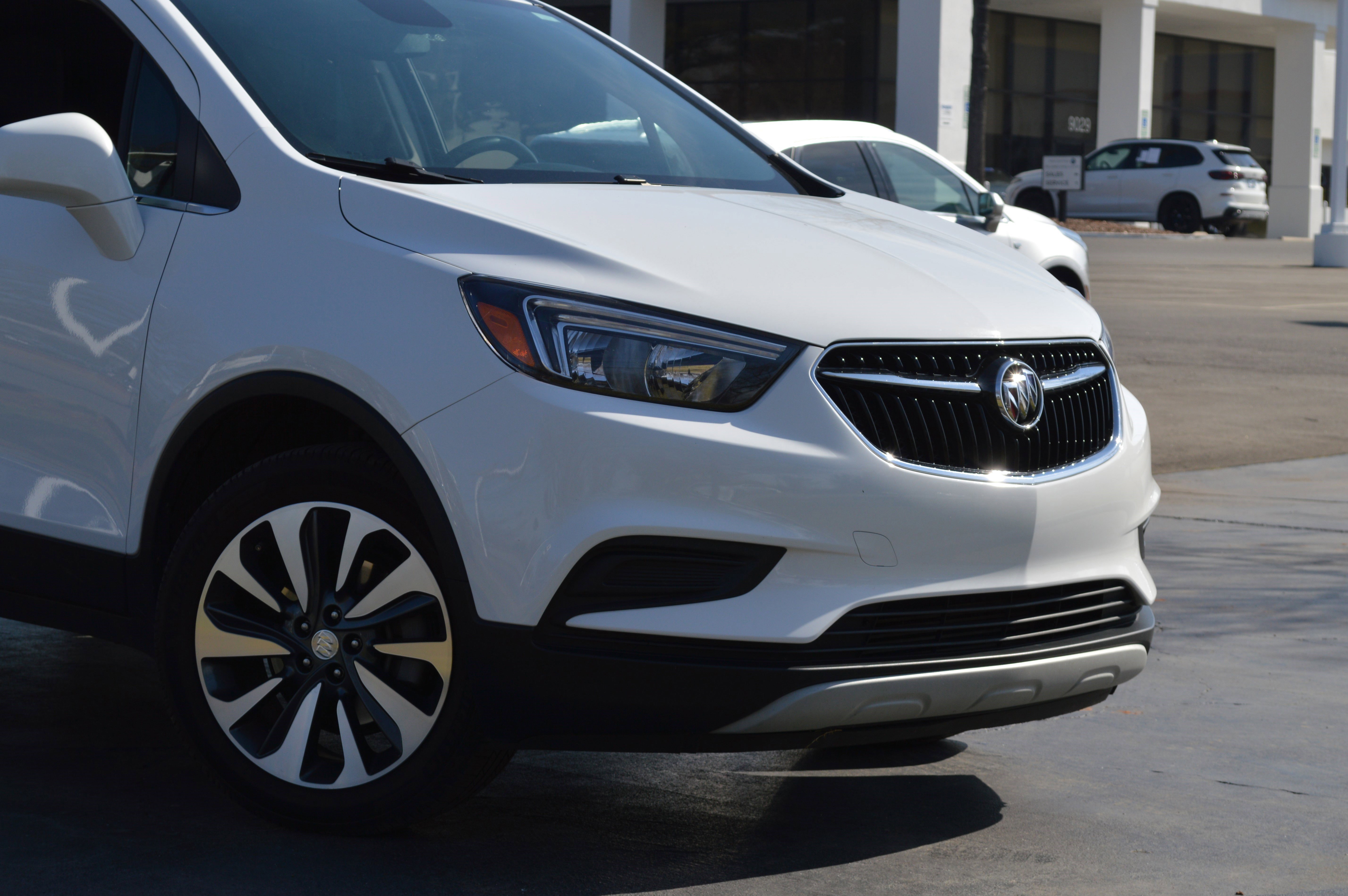 Used 2022 Buick Encore Preferred w/ Safety Package image 2