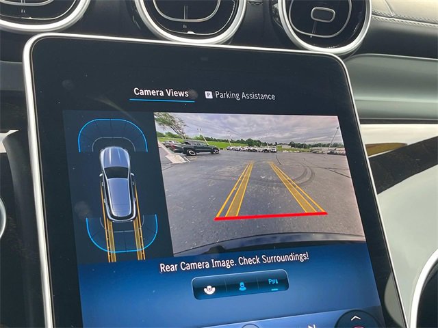 Used 2024 Mercedes-Benz GLC 300 image 34