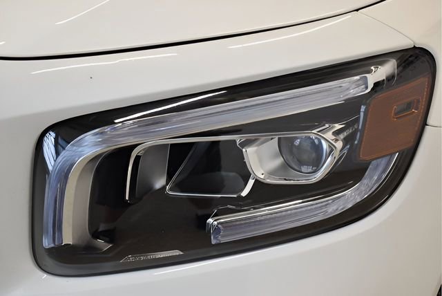 Used 2023 Mercedes-Benz GLB 250 4MATIC image 15