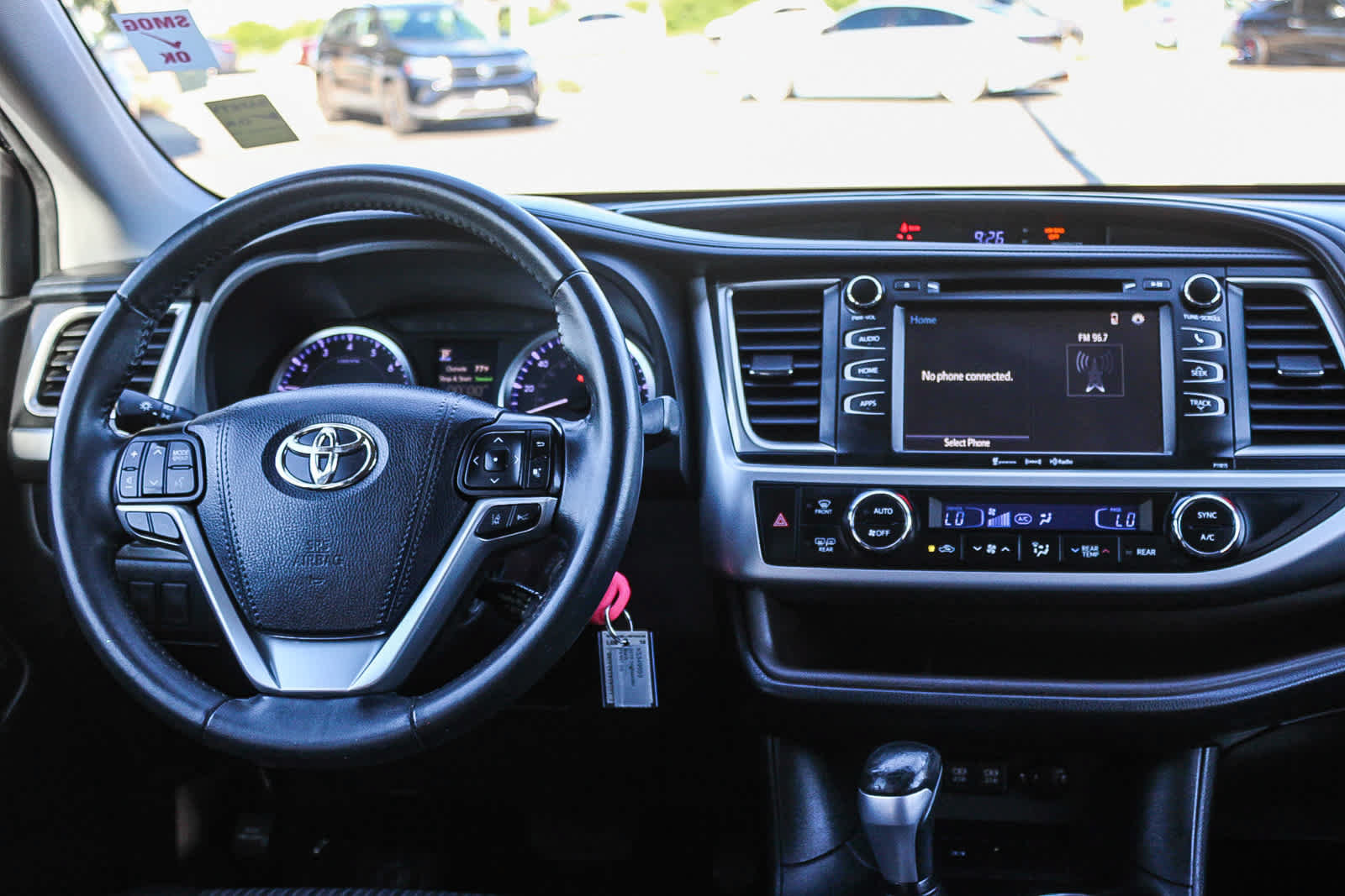 Used 2019 Toyota Highlander Plus FWD image 13