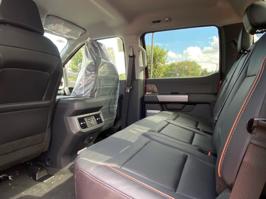 New 2026 Ford F250 Lariat w/ Chrome Package image 16
