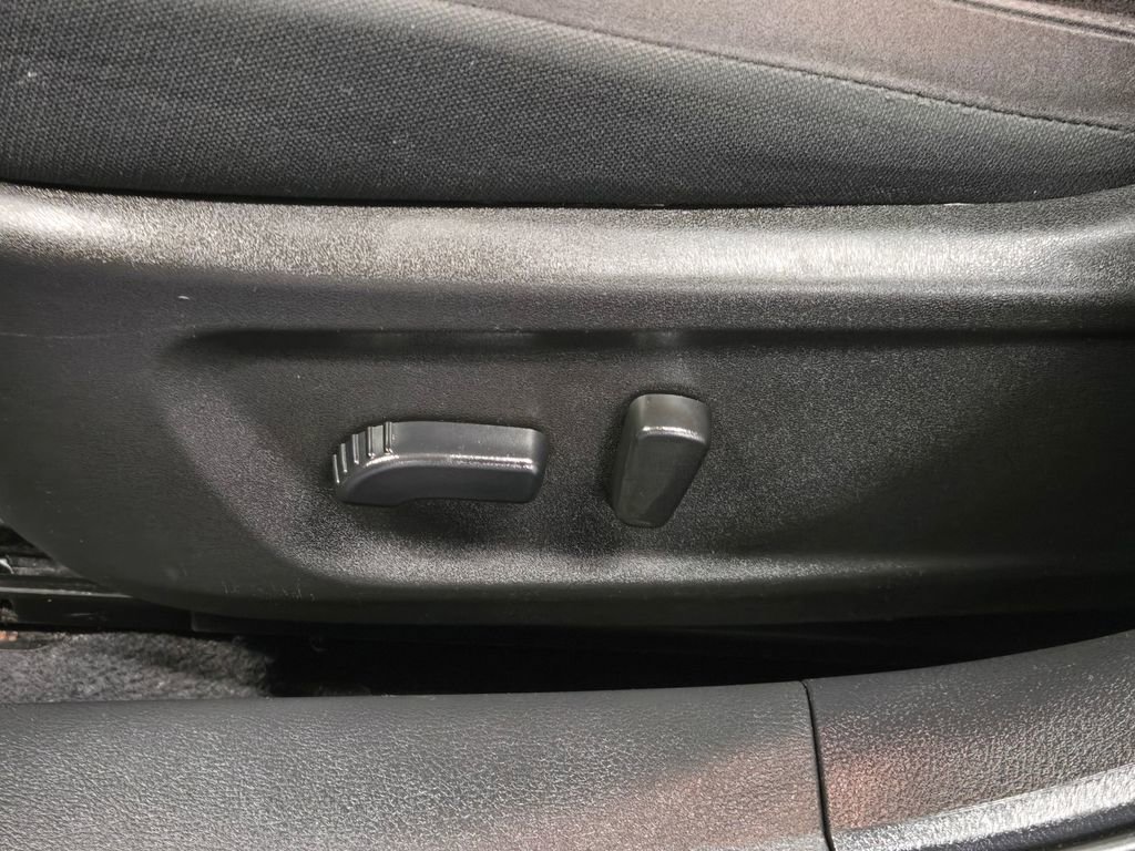 Used 2024 Nissan Altima 2.5 SV image 12