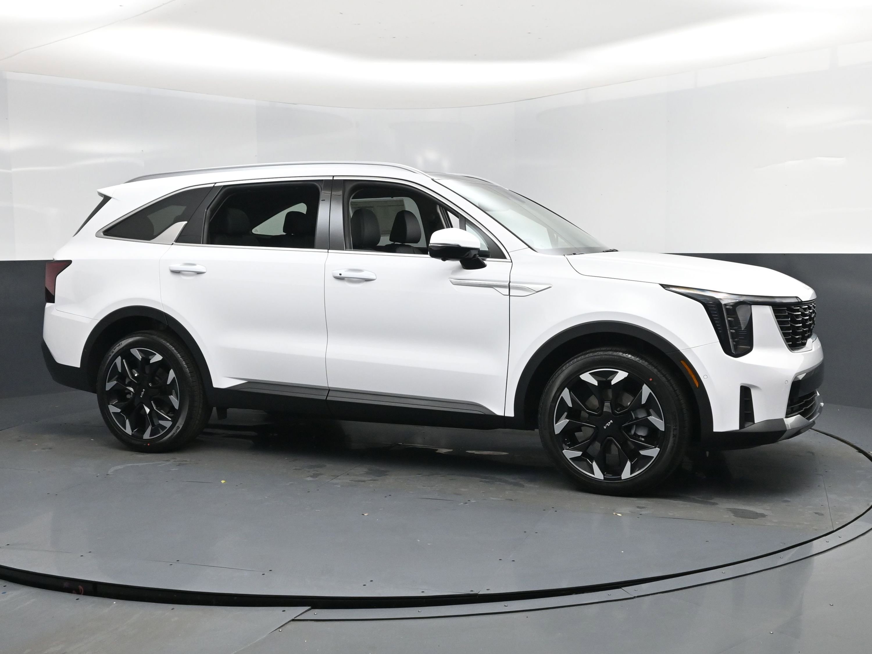 New 2026 Kia Sorento SX image 2