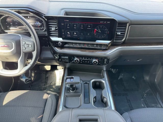 Used 2022 GMC Sierra 1500 Elevation image 2