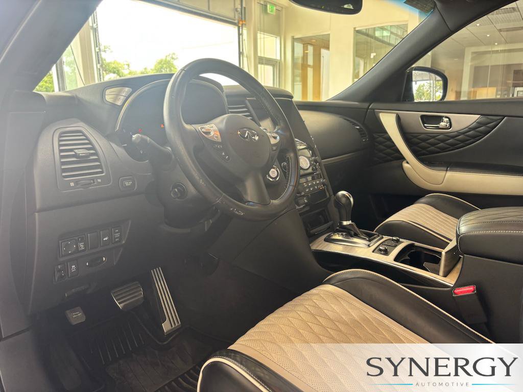 Used 2017 INFINITI QX70 2WD w/ Limited Package image 19