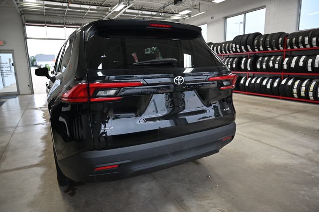 Used 2024 Toyota Grand Highlander AWD image 7