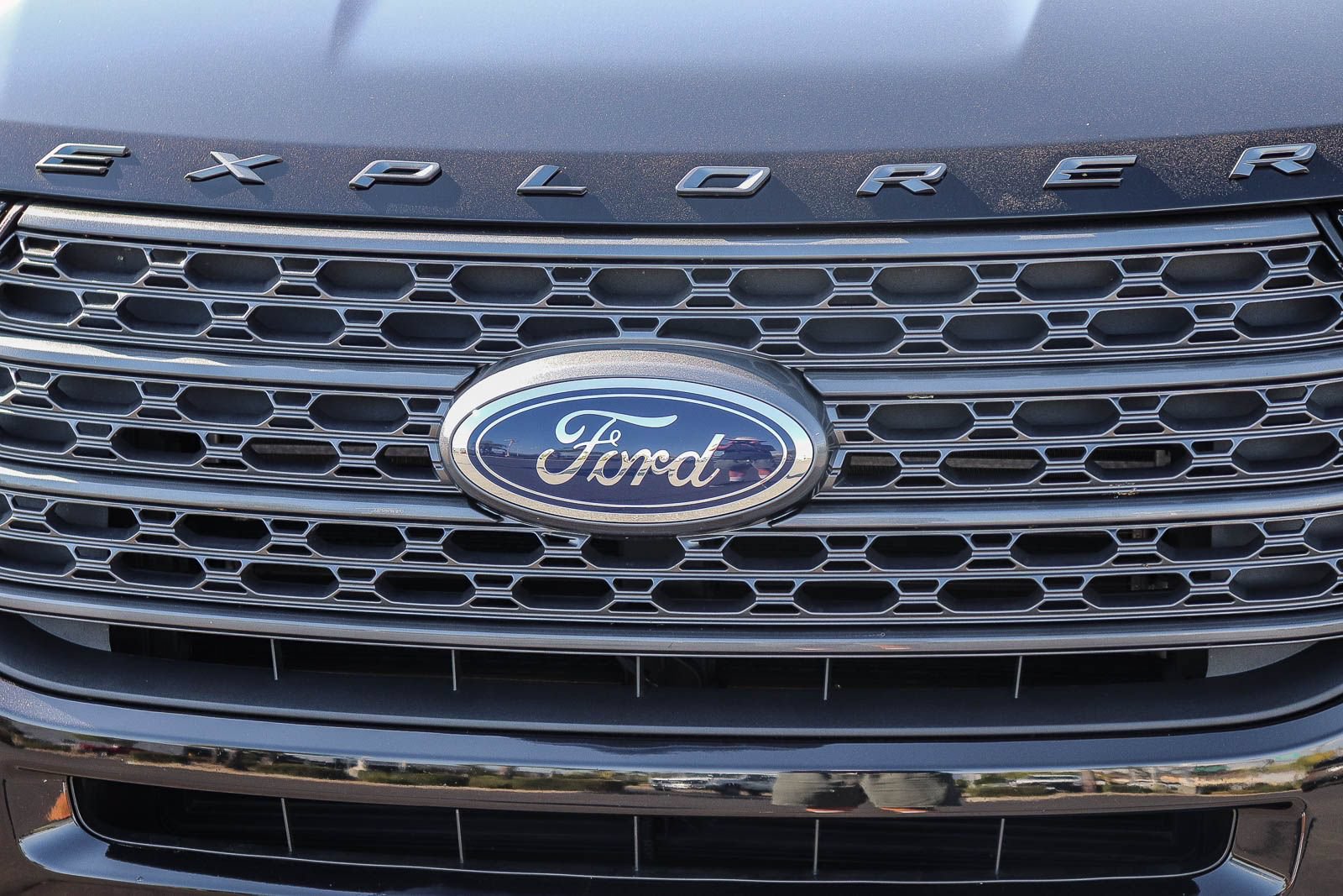 Certified 2022 Ford Explorer XLT w/ Equipment Group 202A RWD image 11