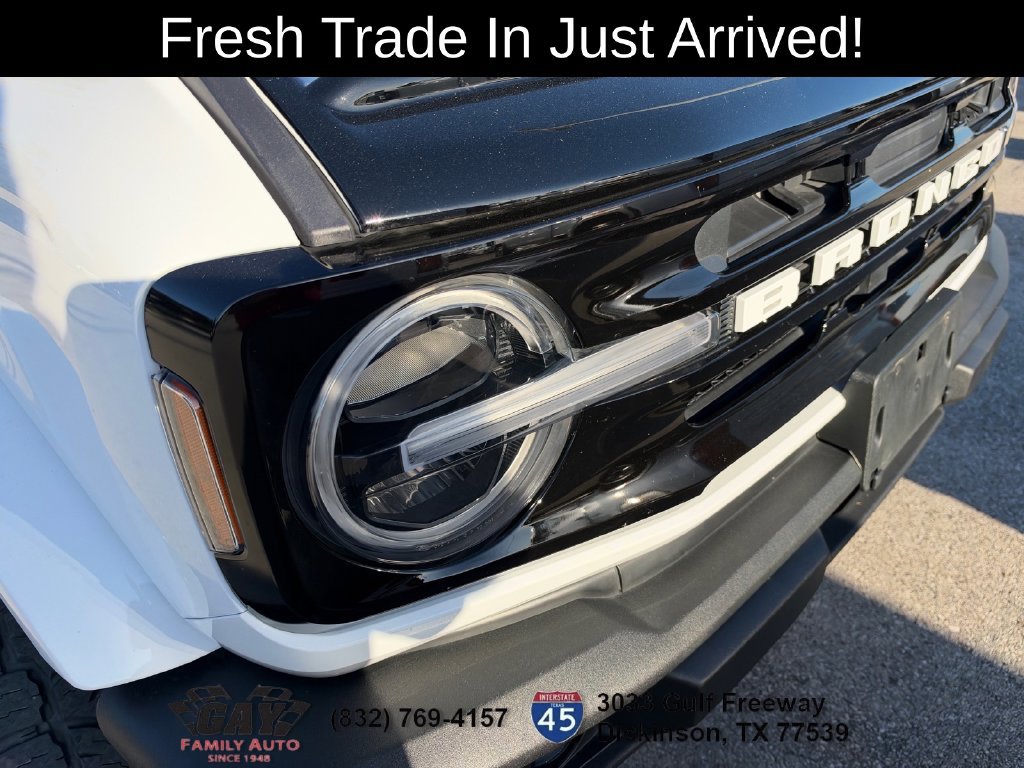 Used 2025 Ford Bronco Outer Banks AWD/4WD image 2
