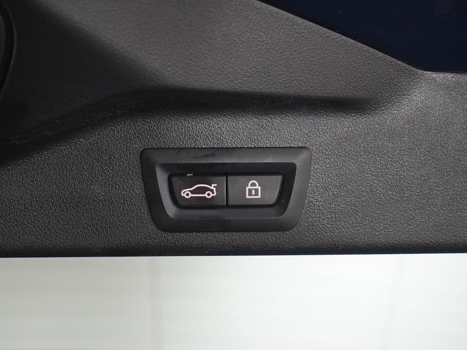 Used 2022 BMW X5 xDrive40i w/ Premium Package image 11