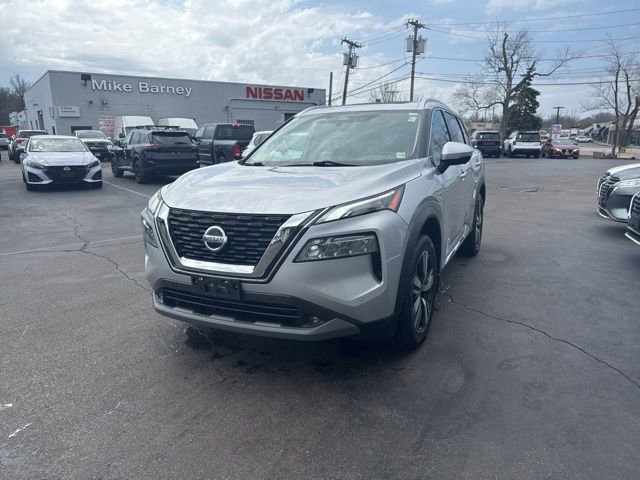 Used 2021 Nissan Rogue SL w/ Premium Package image 5