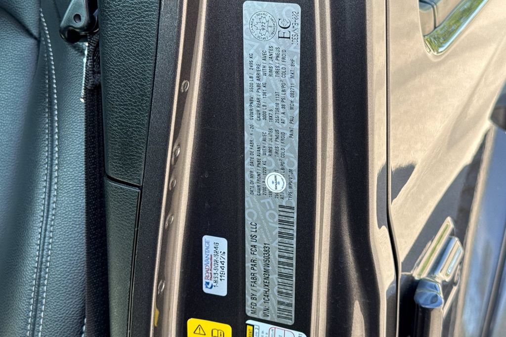 Used 2021 Jeep Wrangler Unlimited Sahara w/ Uconnect 4C Nav & Sound Group AWD/4WD image 30