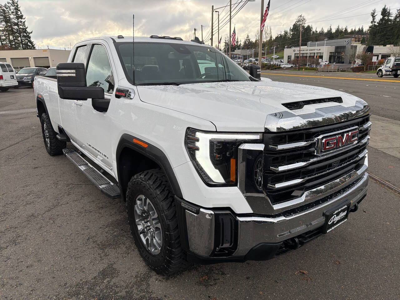 Used 2024 GMC Sierra 2500 SLE w/ SLE Value Package; image 13