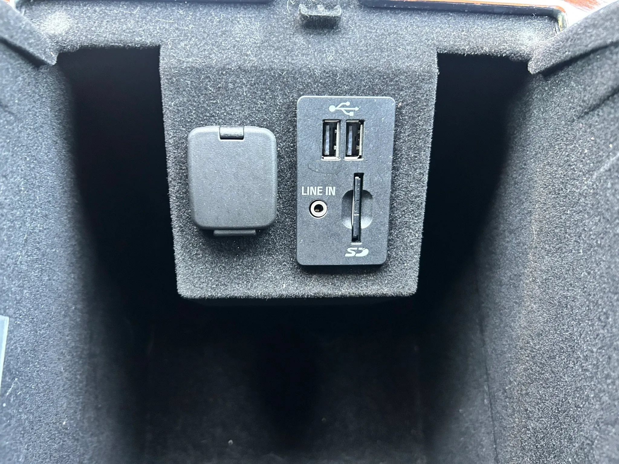 Used 2015 Lincoln Navigator 2WD image 27