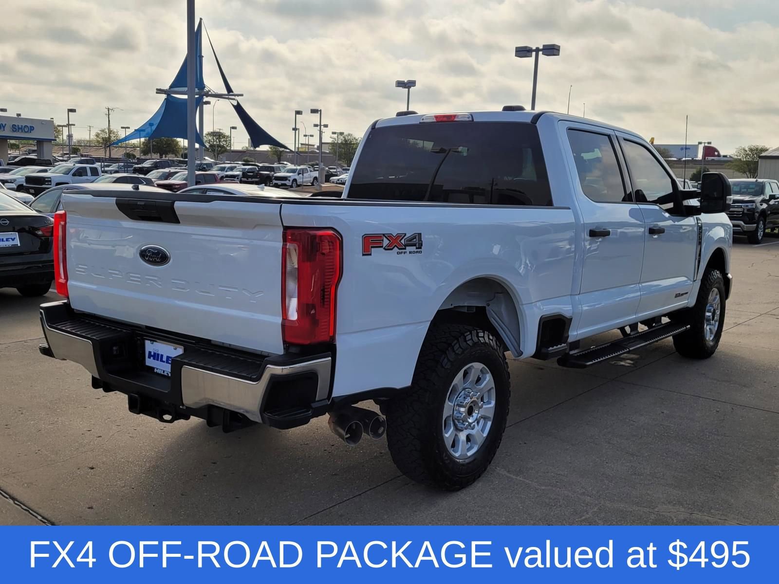 Used 2023 Ford F250 XLT w/ FX4 Off-Road Package image 4