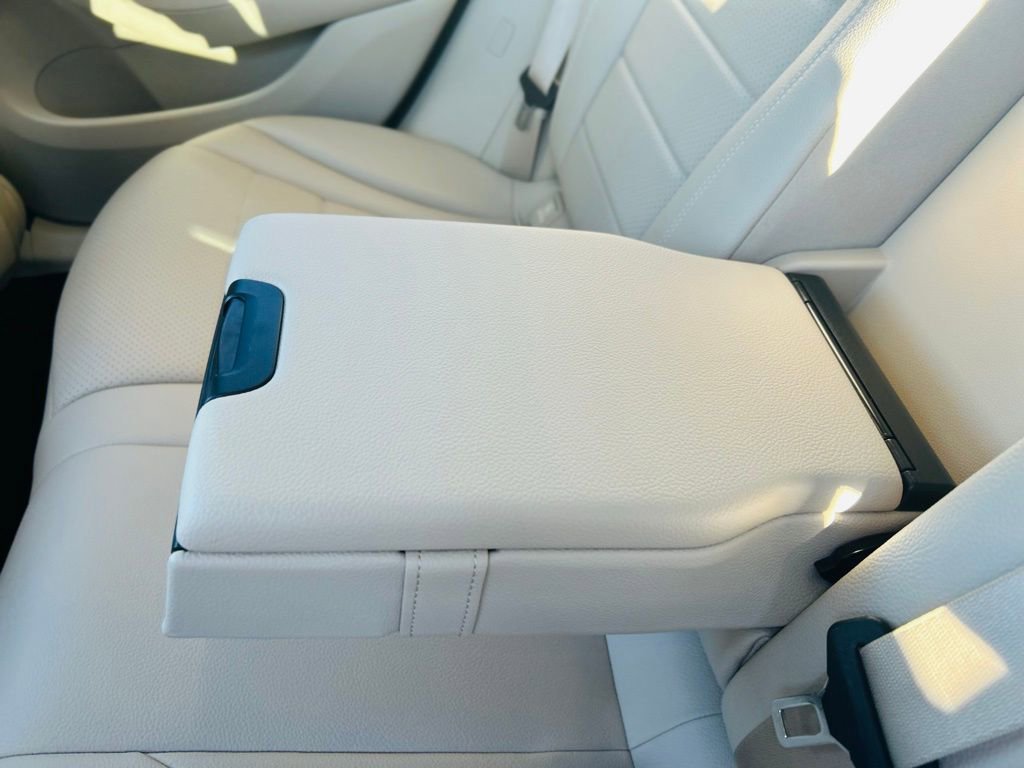 Used 2021 Mercedes-Benz GLC 300 image 42