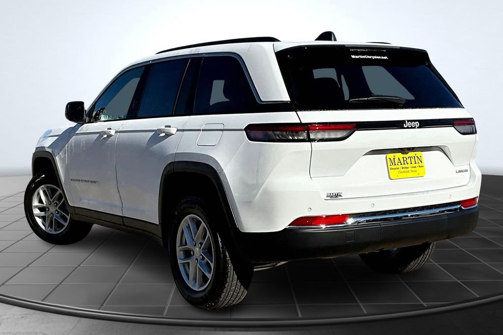 New 2025 Jeep Grand Cherokee Laredo X image 3