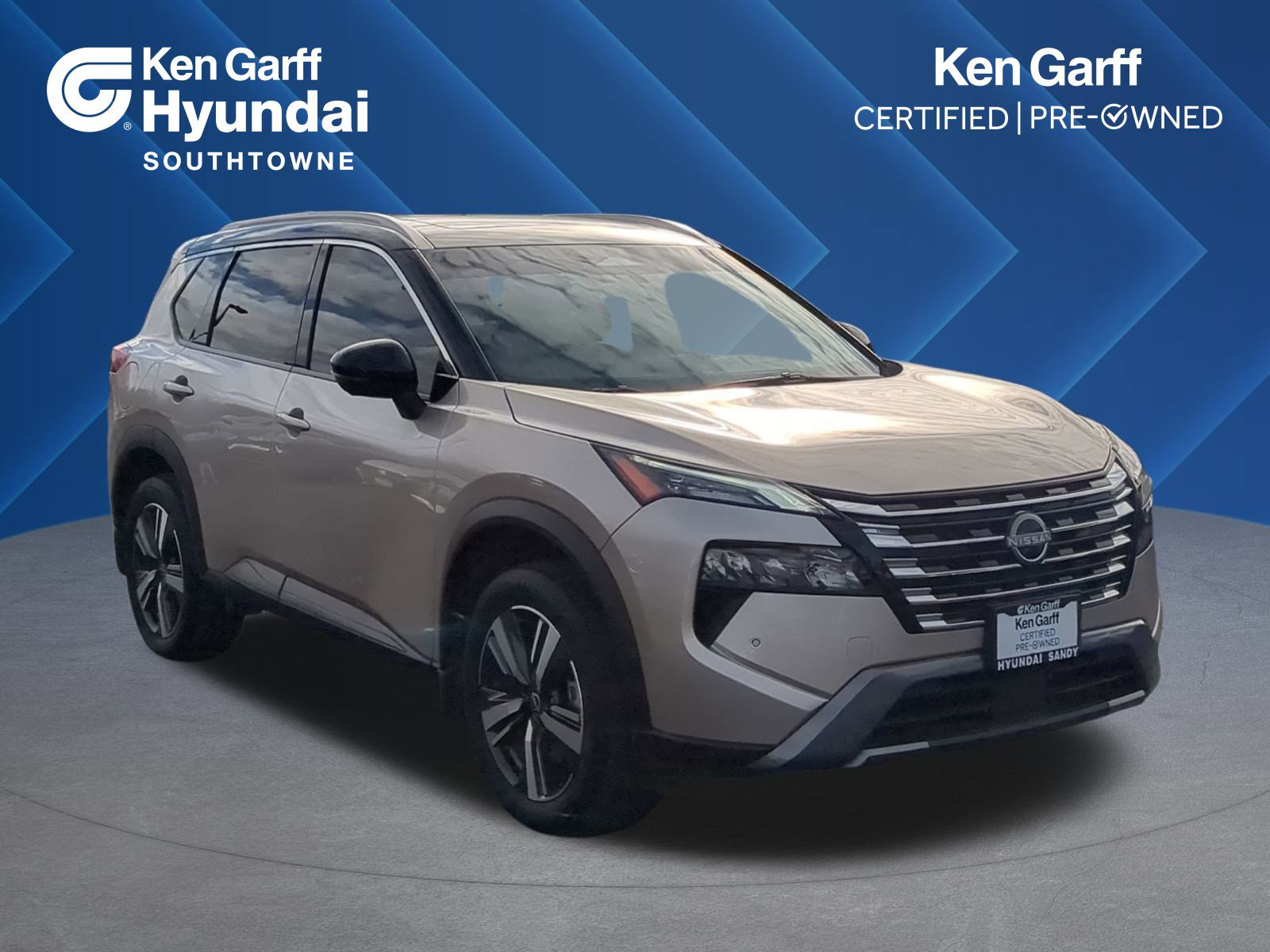 Used 2025 Nissan Rogue SL w/ Tech Package image 1