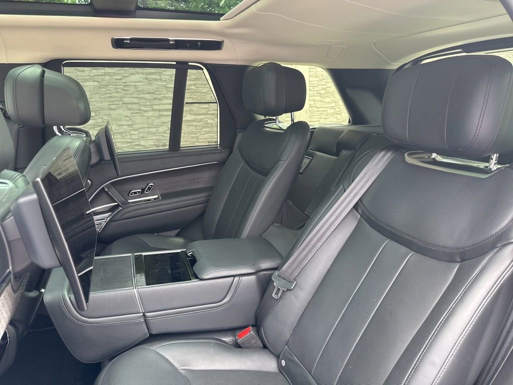 Used 2023 Land Rover Range Rover First Edition AWD/4WD image 13