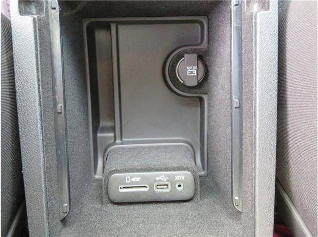 Used 2015 Dodge Charger SXT w/ Driver Confidence Group image 9