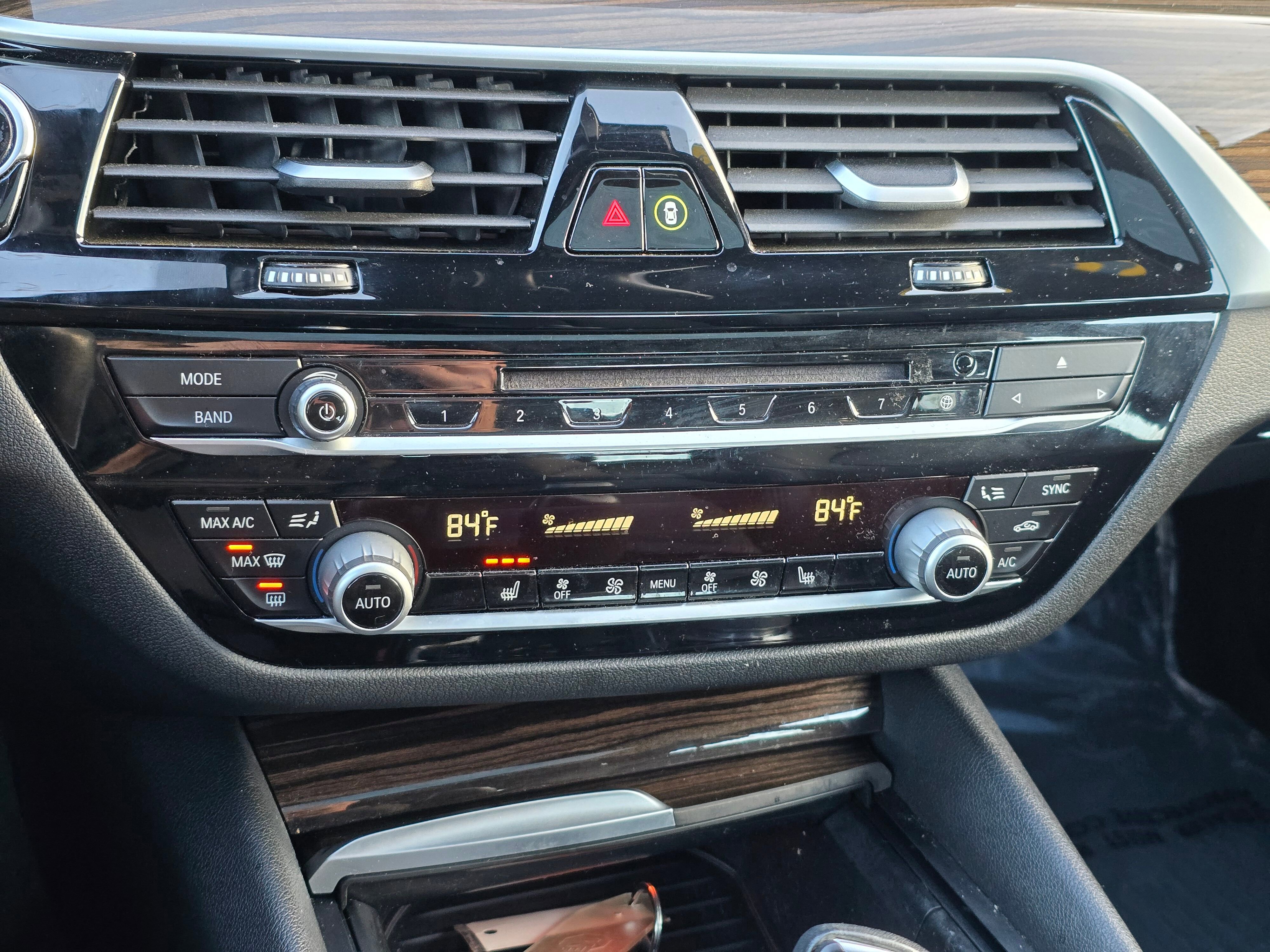 Used 2019 BMW 530i xDrive w/ Convenience Package image 23