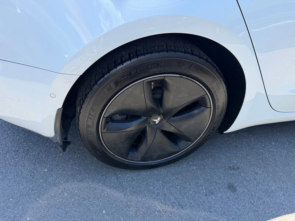 Used 2019 Tesla Model 3 Performance AWD/4WD image 14