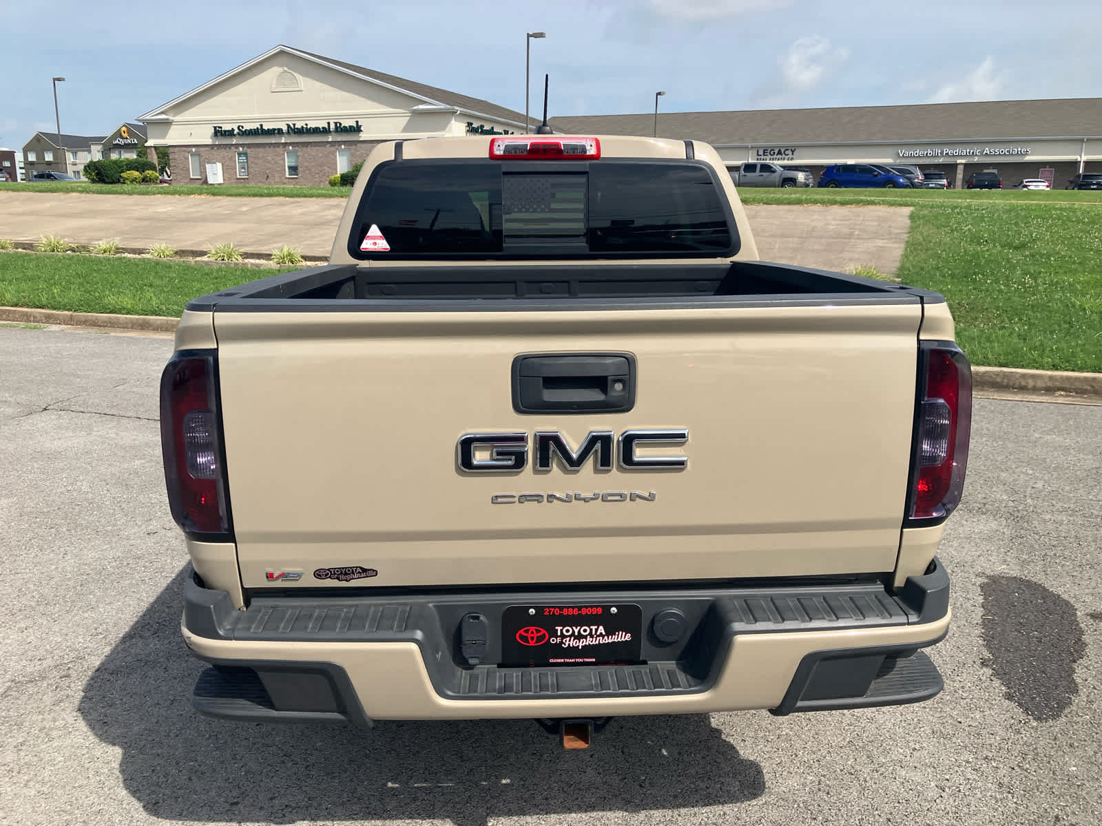 Used 2022 GMC Canyon Elevation w/ Elevation Premium Package AWD/4WD image 6