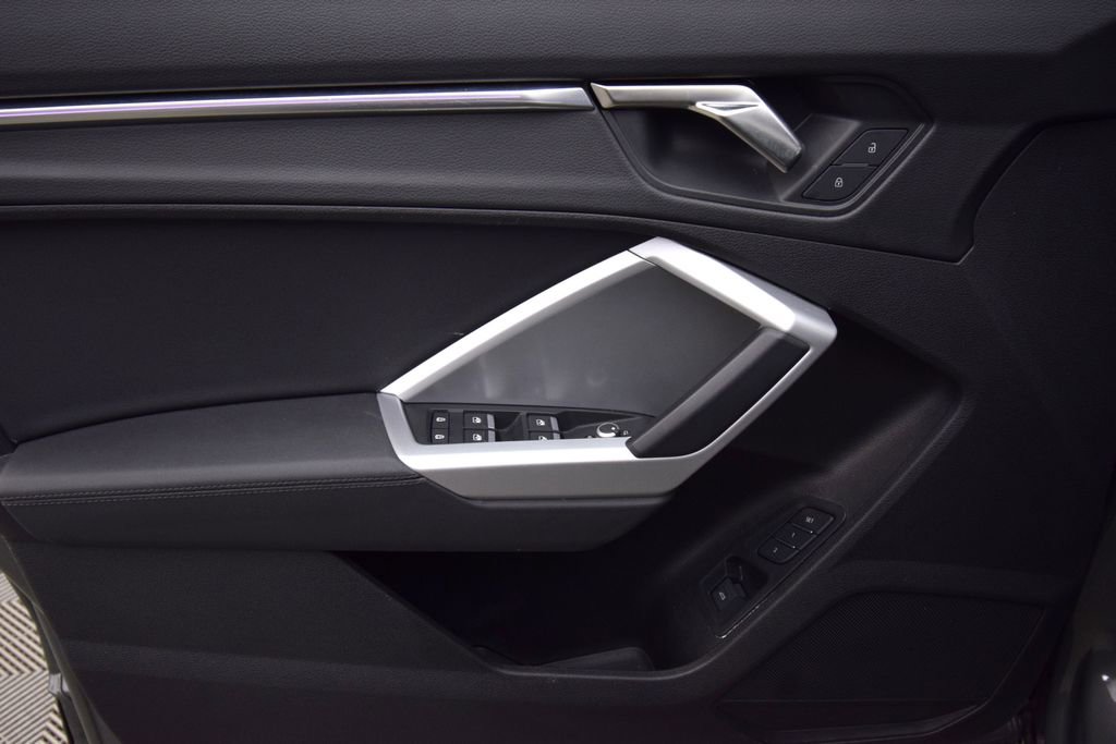 Used 2022 Audi Q3 2.0T Premium Plus image 27