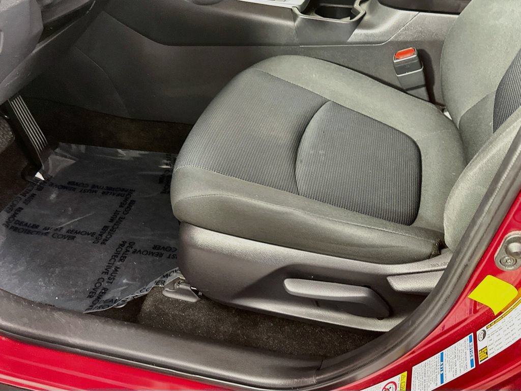 Used 2019 Toyota RAV4 LE w/ All Weather Liner Package AWD/4WD image 26