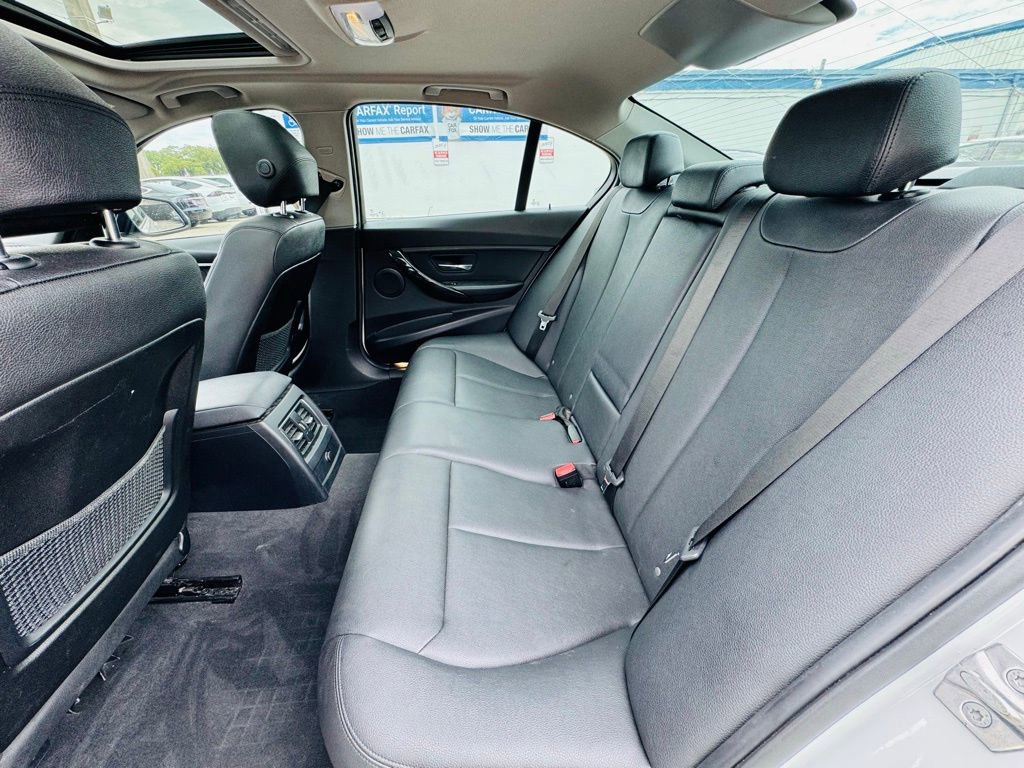 Used 2018 BMW 320i Sedan w/ Convenience Package RWD image 13