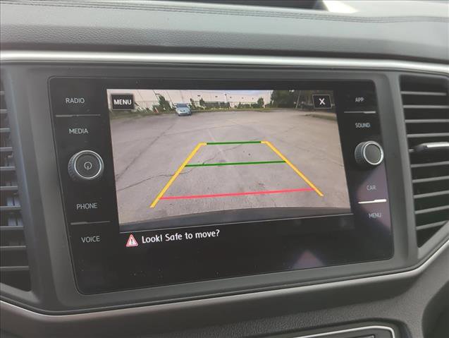 Used 2021 Volkswagen Atlas SE w/ Towing Package image 12