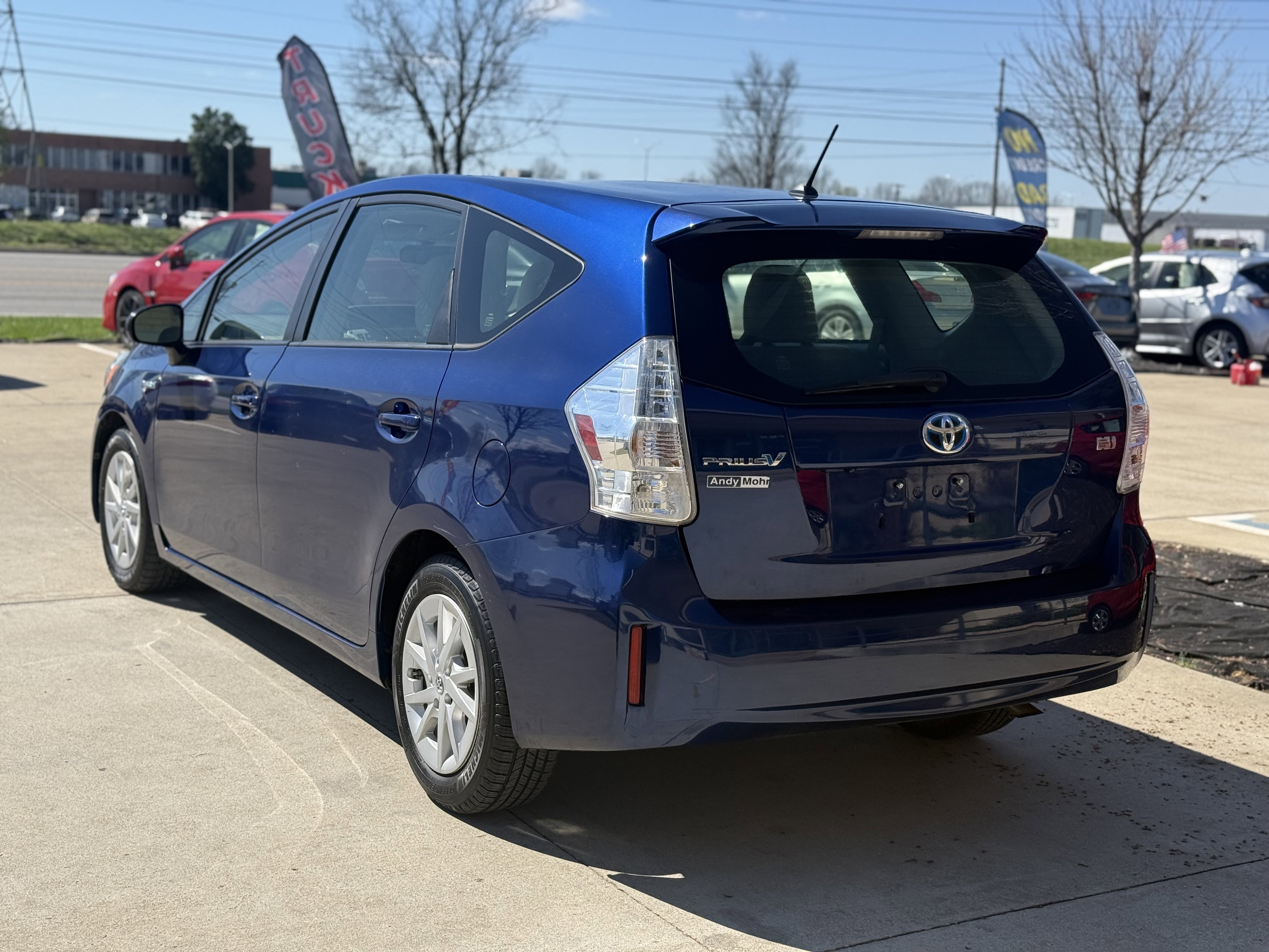 Used 2012 Toyota Prius V Two image 5