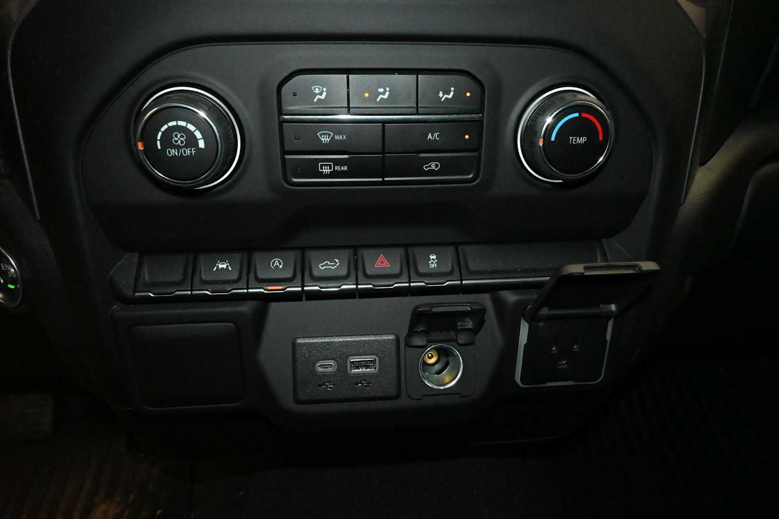 Used 2024 Chevrolet Silverado 1500 Custom AWD/4WD image 22
