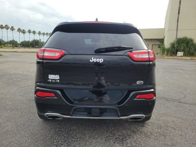 Used 2017 Jeep Cherokee Overland w/ Technology Group AWD/4WD image 6